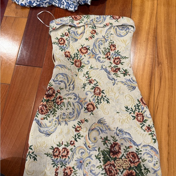 Edikted Brown and Green Strapless Bodycon Dress - Picture 2 of 3